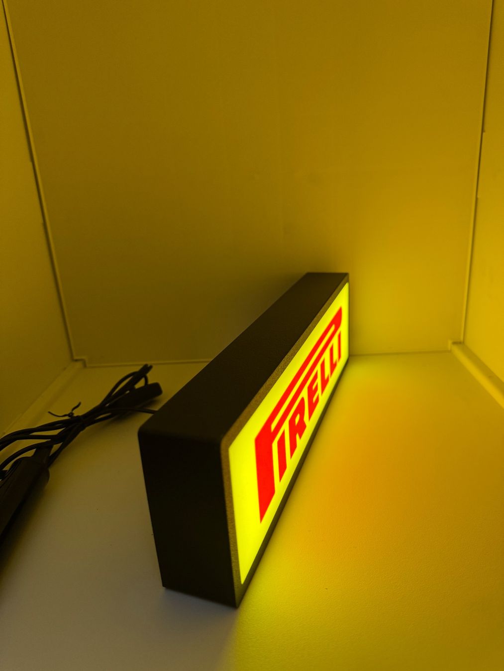 Lightbox led PIRELLI