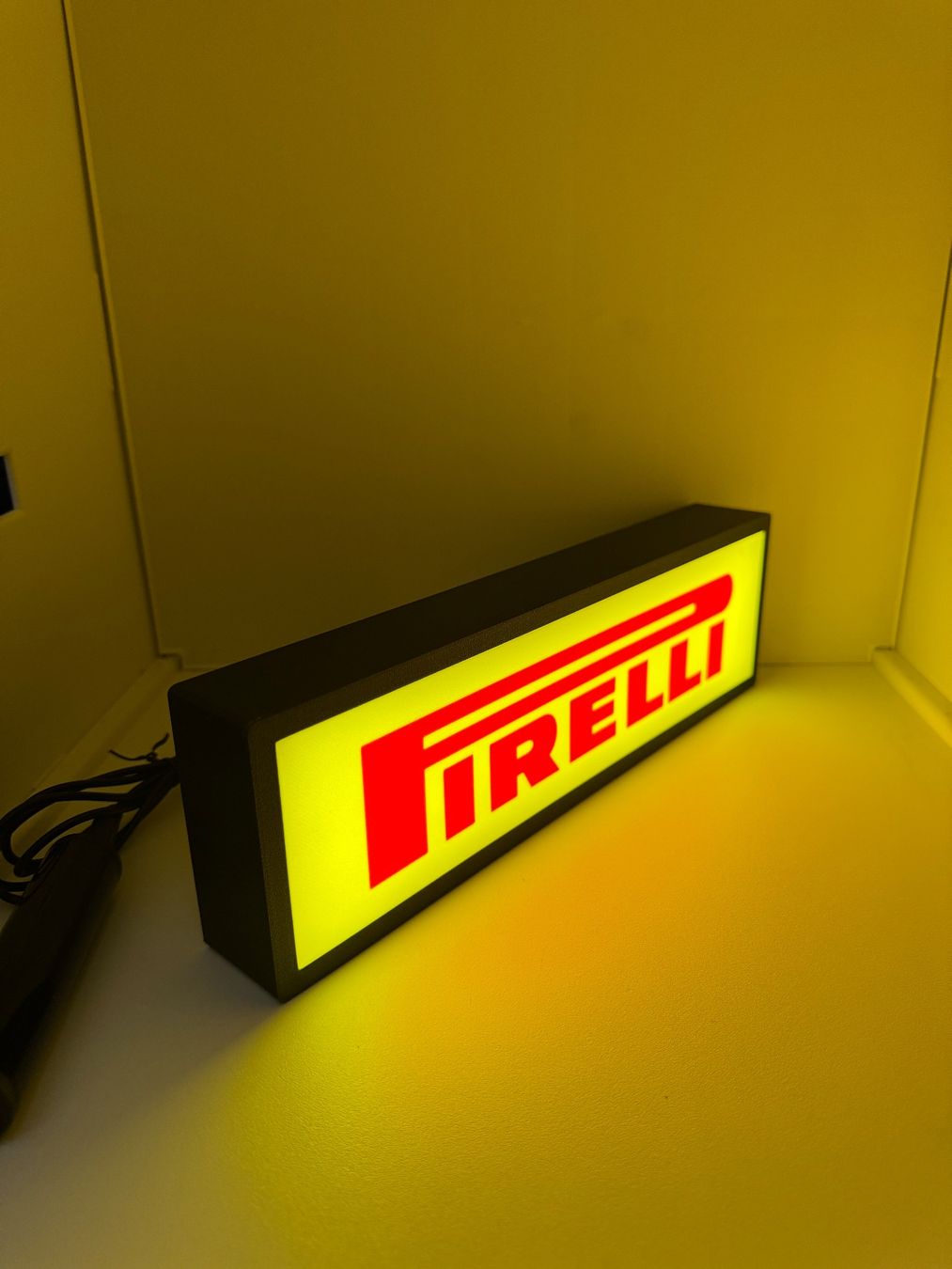 Lightbox led PIRELLI