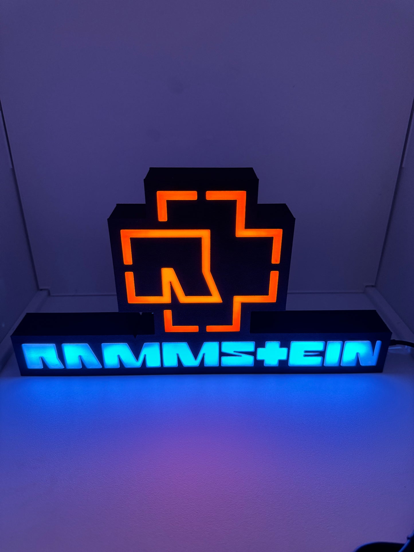 LedBOX LED Weiß und RGB MICKEY Anpassbar