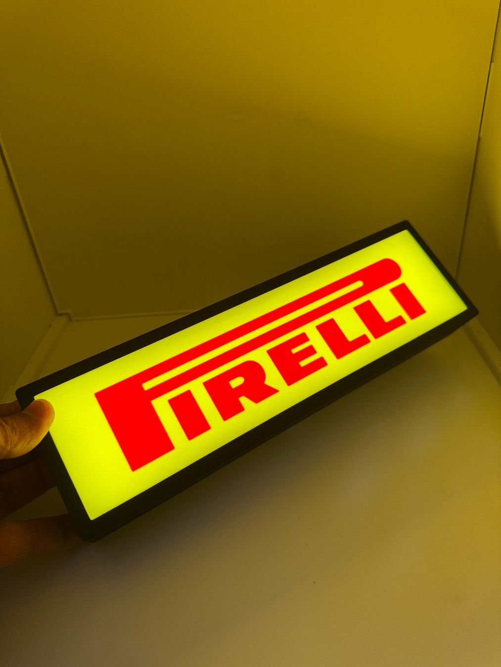 Lightbox led PIRELLI